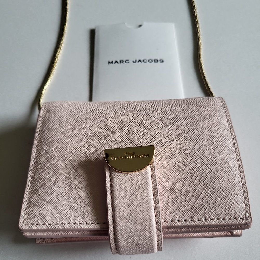 The Marc Jacobs Leather Card-Case-On Chain Mini Bag